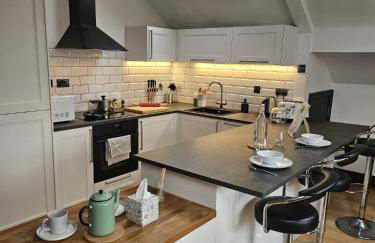 2 Bedroom City Centre Penthouse Loft Apartment - Foto 3