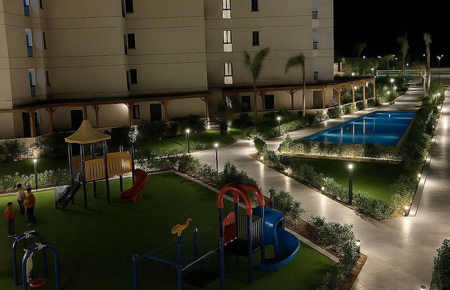 Experience Luxury by the Sea at Porto Said Chalets - Foto 20