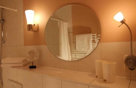 Sonnige FeWo in Klein Zicker _ nur - Foto 13