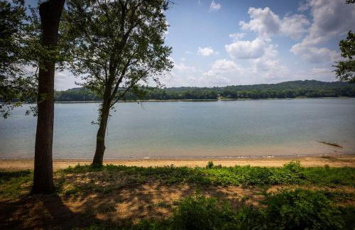 Stargazers' Retreat A Tiny Home on the Riverside - Photo 61