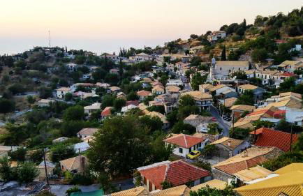 Plagia's Sunset Apartments - Photo 70