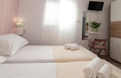 Casa EleMar Villa with Private Yard - Photo 38