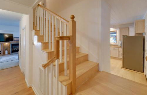 Near Dtwn and Pioneer Park Home with Furnished Patio - Foto 11