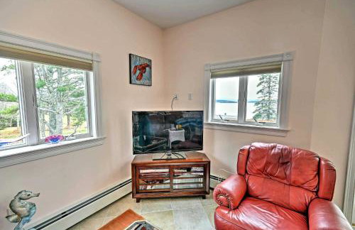 Oceanfront Sullivan Cottage on 6 Acres with Kayak! - Foto 8