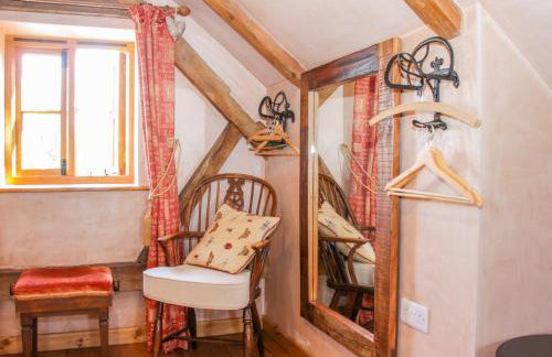 High Grove - Photo 17