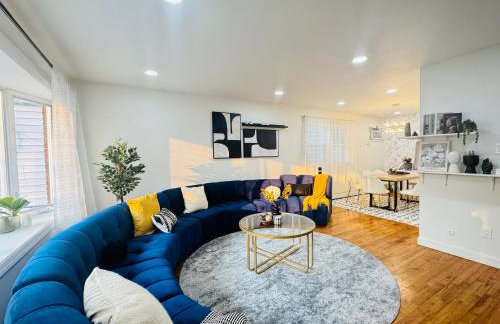 Lux Designer Home with Gaming Rm - Foto 1