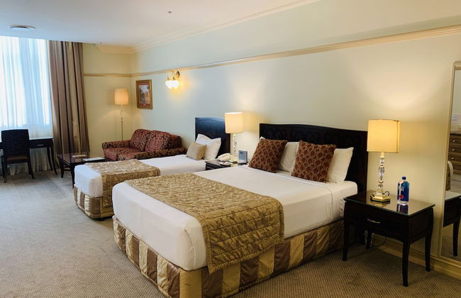 Royal Albert Hotel - Photo 29