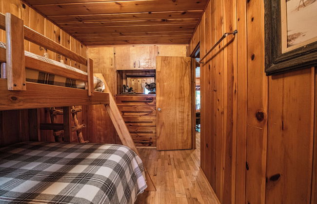 Cozy Riverside Getaway Pine Bend Cottage - Foto 7