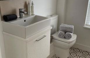 Seaview flat with balcony, spacious 2 bedroom - Foto 7