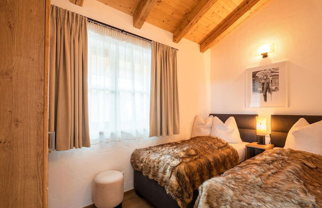 Premium Chalet With Sauna on a Sunny Slope - Foto 13