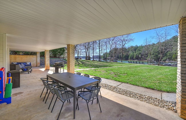 Knotty Pines by Avantstay Lake Views Renovated - Foto 9