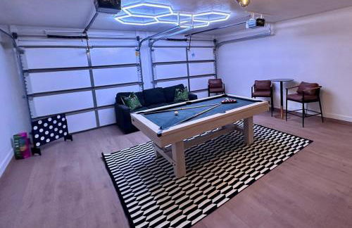 Midland Luxe, Pool, Fire Pit, Workspace, Pool Table - Foto 48