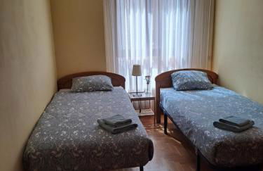 Los Prados - HUCA Oviedo - Parking gratuito - Foto 14