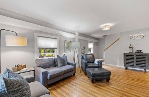 Post & Beam - SHARED 4 Bedroom 1 Bath Home On Pond - Shared 4 Bedrooms Available - Foto 1