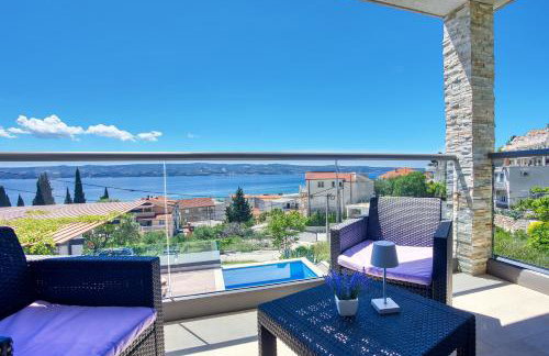 LUXURY VILLA PARADISE 120m from sandy beach, heated pool, billiard, max 12 pax - Foto 38