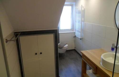 Ruime vakantiewoning met 4 slaapkamers voor max 9 personen - Foto 12