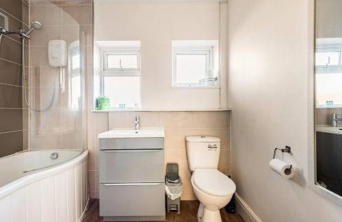 Entire House-Long Stays in Gloucester-Contractors- Families - Foto 4