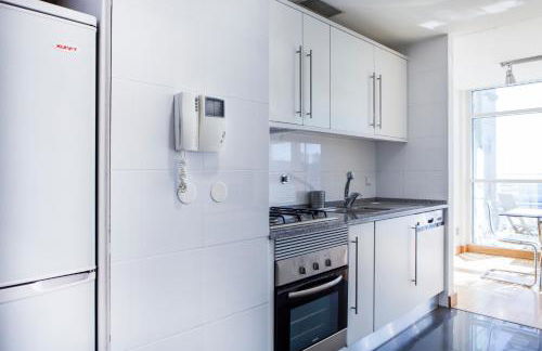 RENT4REST LISBON PARQUE DAS NAÇÕES 17Th FLOOR RIVER VIEW - Photo 53