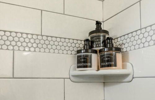 Step into Style Charming RVA Getaway! - Foto 13