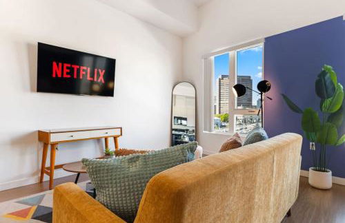 Modern Studio Retreat in the Heart of Art District - Foto 11