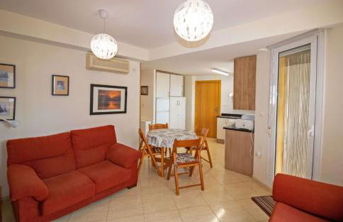 Apartamento con terraza y piscina - Marcomar Albert Villas - Photo 19