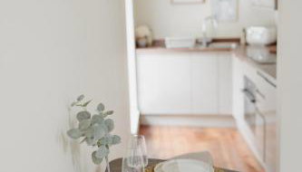 Charming Central Mews Home with Secure Parking - Foto 5