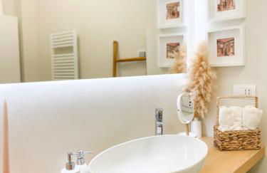 NEW Quiet and design apartment in the heart of Milan - Photo 3