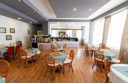 G. Kiapekou - Photo 17