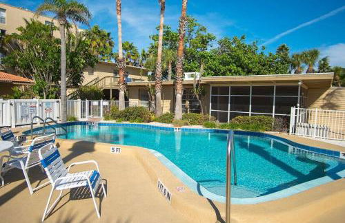 Sunset and Beach view apartment 402 - Photo 15