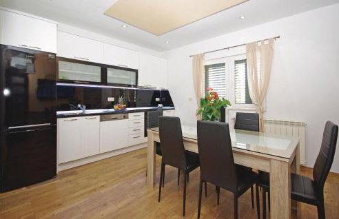 Gorgeous Home In Umcani - Foto 31