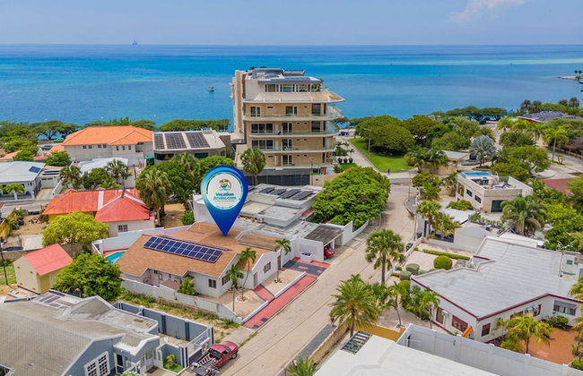 3BR 3BA Pool Downtown Short Walk to Beach - Foto 30