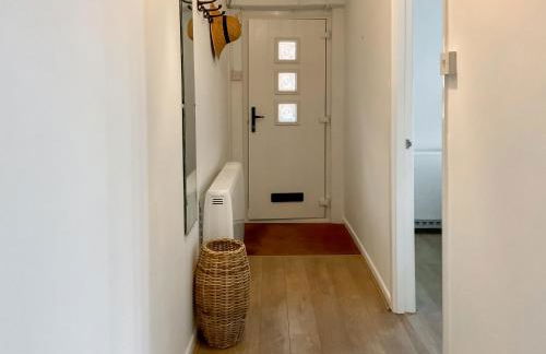 The Old School - Photo 20