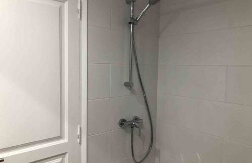 Charming & renovated apt stone throw to the sea - Foto 6