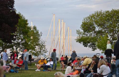 ☆Cherry Farmhouse☆60 Acres☆Central Air☆Fireplace - Foto 23