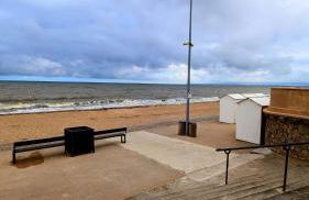 L'Echandon, Superbe F2 vue mer accès plage immédiat - Photo 13