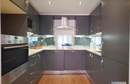 Deluxe One Bed Apartment by London ExCeL & O2 - Photo 5