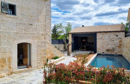 Villa Qualia - Heated pool, 4 bedrooms, 2 kitchens, Stylish interior - Foto 5