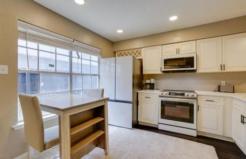 Near Airport and Interstate Houston Area Townhome - Foto 8