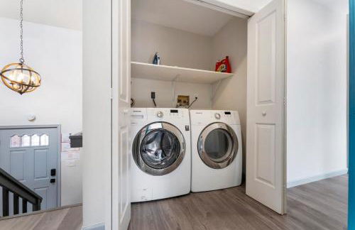 Open Concept & Stylish-HotTub-Sauna-Billiard-Poker-BBQ - Foto 42