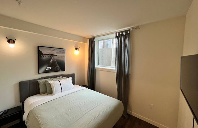 Dt 1bed 1bath Cozy Suite 8 Min Walk To Arena - Photo 2