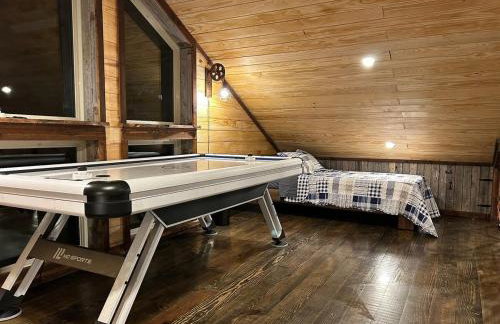 The Knotty Pine Cabin at Cabins of Wolf Pen Gap - Foto 20