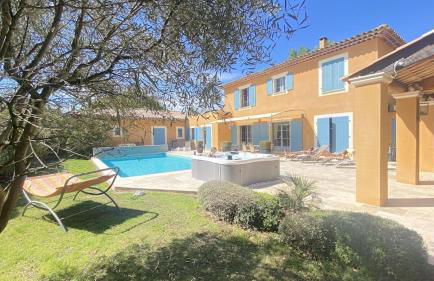 Évasion Provençale : Villa Élégante pour 10 Personnes - Foto 4