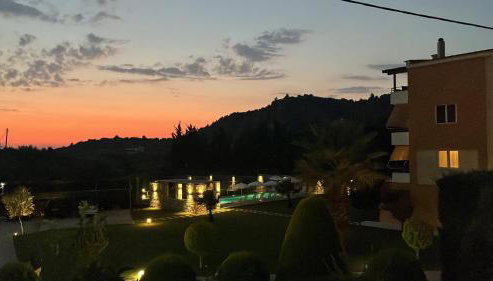 Alex House - Photo 4, Garden view