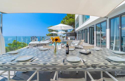 Can Ema, villa moderna con piscina frente al mar - Foto 1