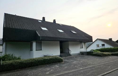 Gipfelpanorama Winterberg mit Berg- und Seeblick, Boxspringbett mit ausfahrbarem TV - Foto 34