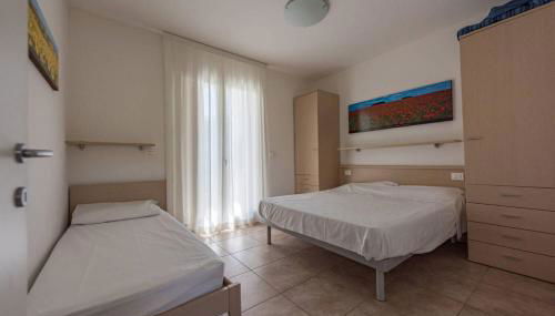 Homely Flat With Private Garden and Common Pool - Foto 5