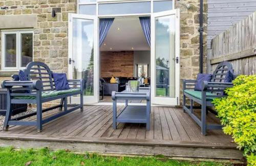 Beautiful Stone Barn with Hot Tub on a Quiet Farm - Foto 9