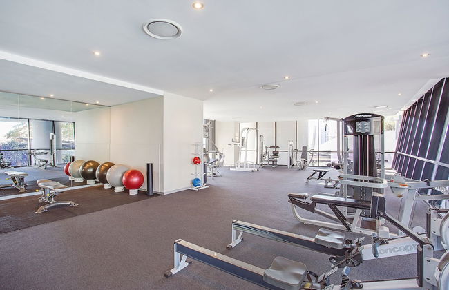 Mantra Circle on Cavill - Photo 74