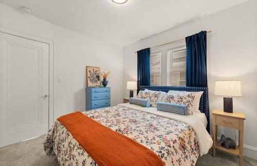 Hot Tub - Game Room - Chic & Spacious - Sleeps 10 - Foto 26