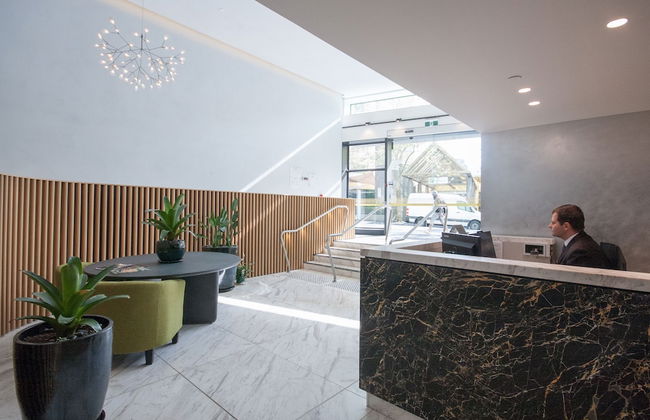 Modern 2 Bedroom Potts Point Apartment - Photo 5